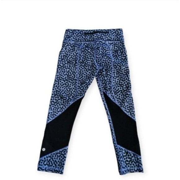 Lululemon Capri Blue black pants size 4 - Picture 3 of 10